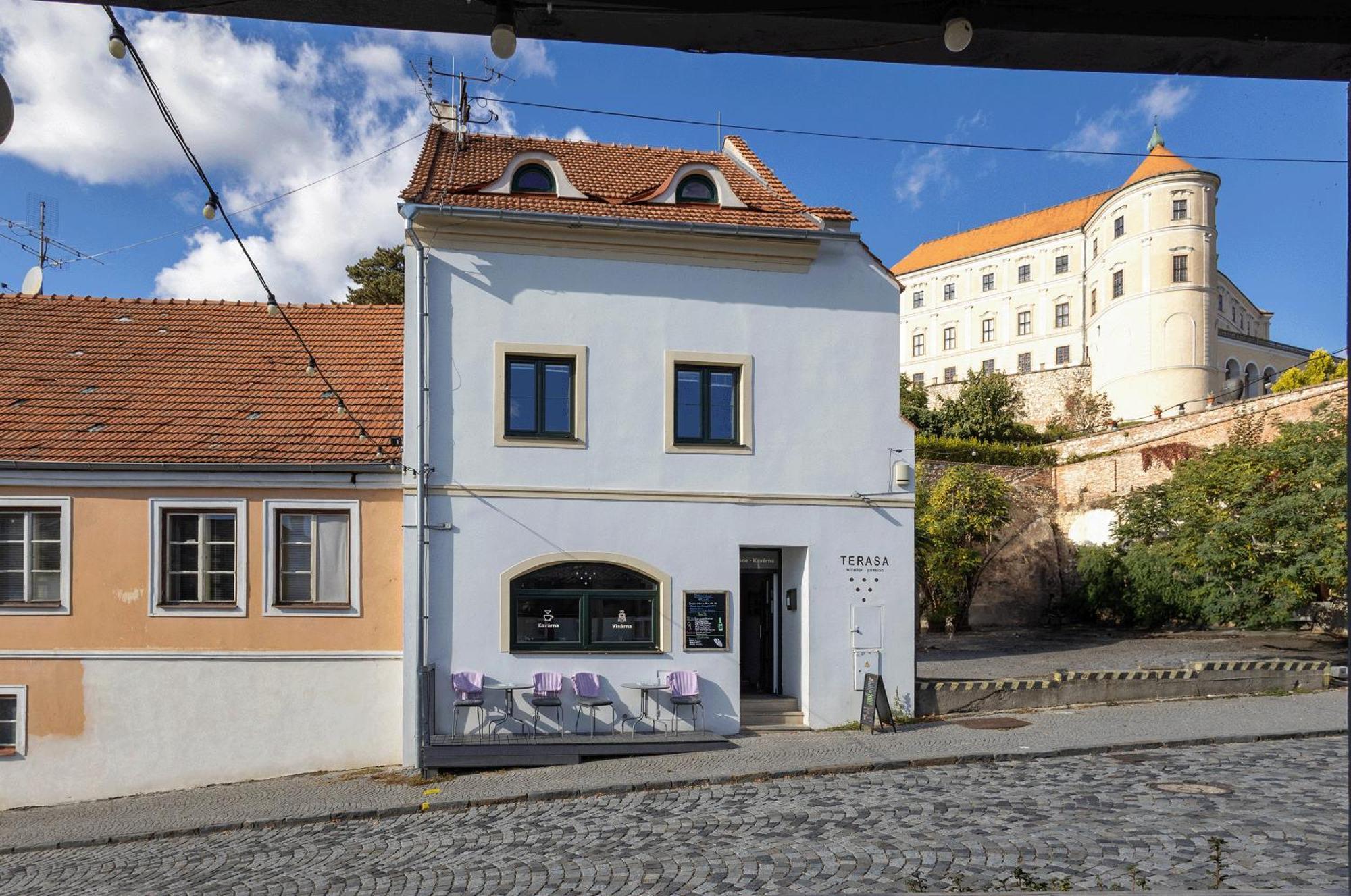 Penzion Terasa Cibulka Mikulov Exteriör bild